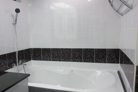 Condominio de 3 dormitorios en Bangkok, Tailandia № 66486 - foto 14