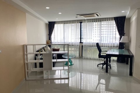 Condominio de 3 dormitorios en Bangkok, Tailandia № 66486 - foto 5