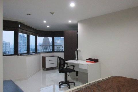 Condominio de 3 dormitorios en Bangkok, Tailandia № 66486 - foto 12