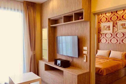 Condominio de 1 dormitorio en Thonburi, Bangkok, Tailandia № 183519 - foto 9