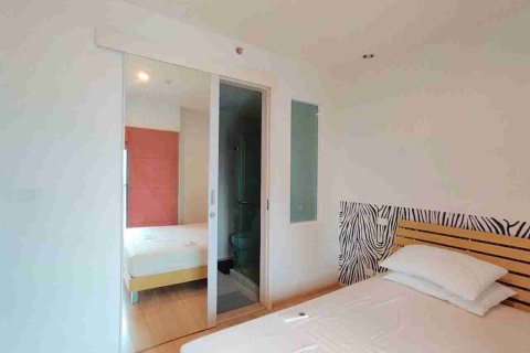 Condominio de 1 dormitorio en Phaya Thai, Bangkok, Tailandia № 183522 - foto 3