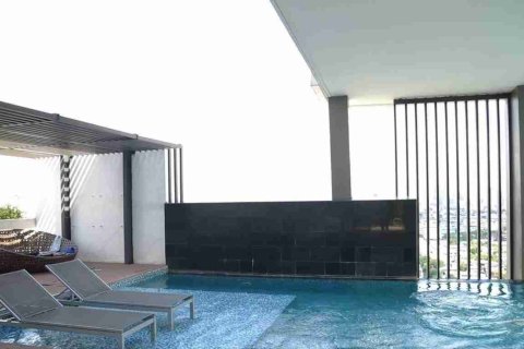 Condominio de 1 dormitorio en Phaya Thai, Bangkok, Tailandia № 183522 - foto 2