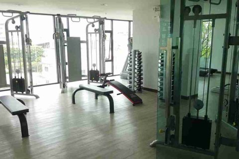 Condominio de 1 dormitorio en Thonburi, Bangkok, Tailandia № 183521 - foto 3