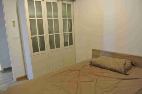 Condominio de 2 dormitorios en Thonburi, Bangkok, Tailandia № 183517 - foto 4