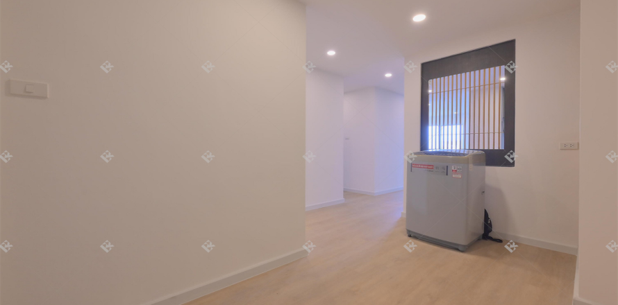 Condominio de 2 dormitorios en Bangkok, Tailandia № 226067