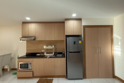 Apartamento de 2 dormitorios en Pattaya, Tailandia № 168173 - foto 8