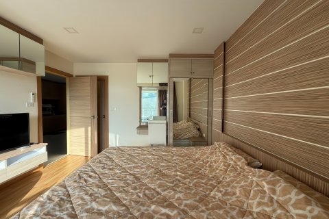 Apartamento de 2 dormitorios en Pattaya, Tailandia № 168173 - foto 11