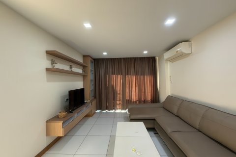 Apartamento de 2 dormitorios en Pattaya, Tailandia № 168173 - foto 4