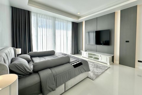 Chalet de 2 dormitorios en Pattaya, Tailandia № 203518 - foto 10