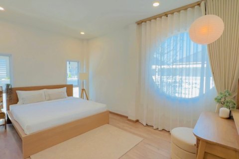 Chalet de 3 dormitorios en Pattaya, Tailandia № 203517 - foto 8