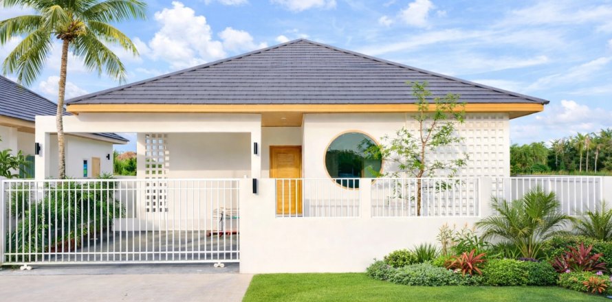Chalet de 3 dormitorios en Pattaya, Tailandia № 203517