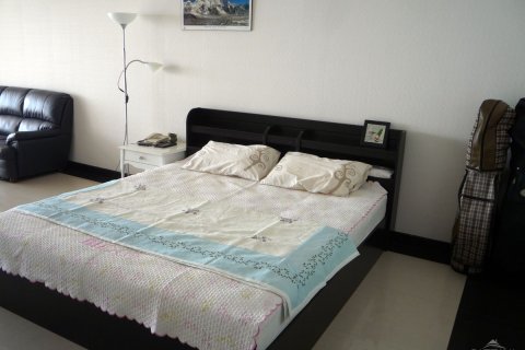 Condominio de 1 dormitorio en Jomtien Beach, Pattaya, Tailandia № 204150 - foto 2