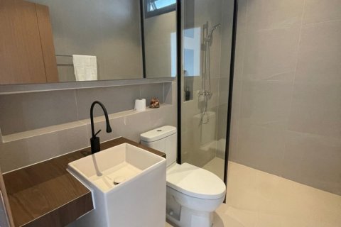 Chalet de 4 dormitorios en Hua Hin, Tailandia № 165393 - foto 4
