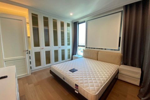 Condo in Bangkok, Thailand, 3 bedrooms № 143245 - photo 7