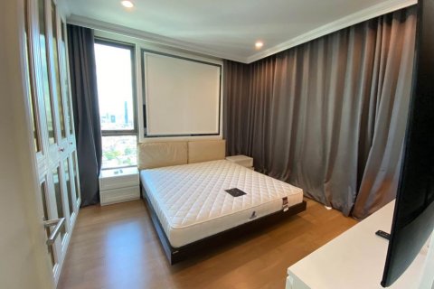 Condo in Bangkok, Thailand, 3 bedrooms № 143245 - photo 6