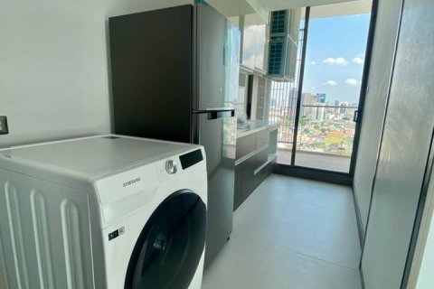 Condo in Bangkok, Thailand, 3 bedrooms № 143245 - photo 19