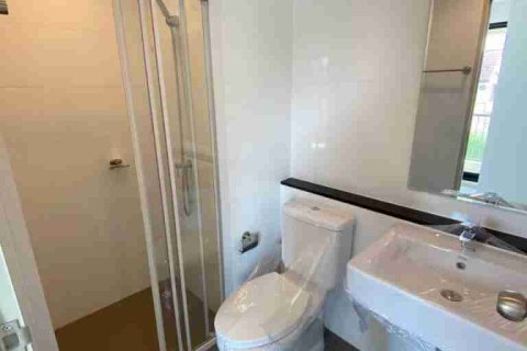 Estudio en el condominio en Bangkok, Tailandia № 208637 - foto 9