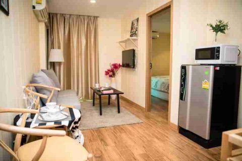 Condominio de 1 dormitorio en Bangkok, Tailandia № 208639 - foto 4