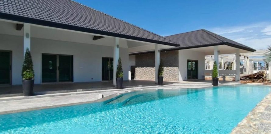 Chalet de 3 dormitorios en Prachuap Khiri Khan, Tailandia № 116442