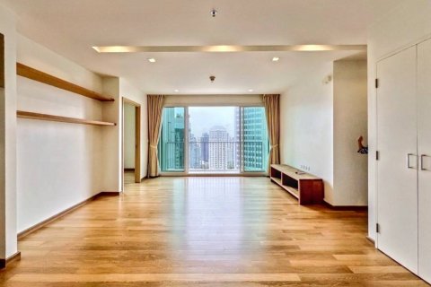 Condominio de 3 dormitorios en Khlong Toei, Bangkok, Tailandia № 116443 - foto 7