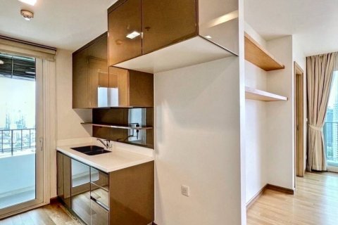 Condominio de 3 dormitorios en Khlong Toei, Bangkok, Tailandia № 116443 - foto 8
