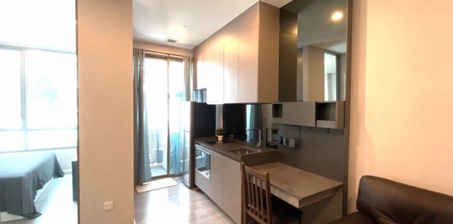 Condo in Khlong Toei, Bangkok, Thailand, 1 bedroom № 47733