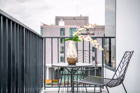 Condo à Watthana, Bangkok, Thaïlande, 2 chambres  № 47736 - photo 22