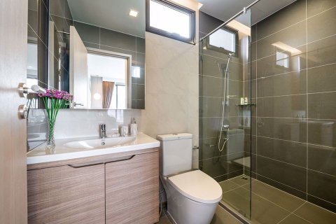 Condo à Watthana, Bangkok, Thaïlande, 2 chambres  № 47736 - photo 19
