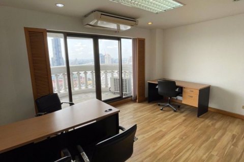 Condominio de 1 dormitorio en Bang Rak, Bangkok, Tailandia № 47731 - foto 4