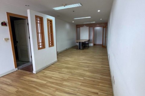 Condominio de 1 dormitorio en Bang Rak, Bangkok, Tailandia № 47731 - foto 2