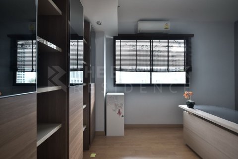 Condominio de 2 dormitorios en Bangkok, Tailandia № 187026 - foto 10