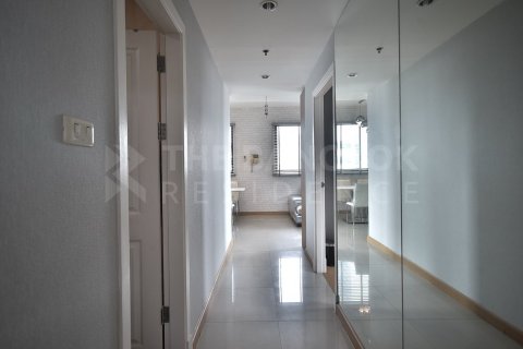 Condominio de 2 dormitorios en Bangkok, Tailandia № 187026 - foto 8