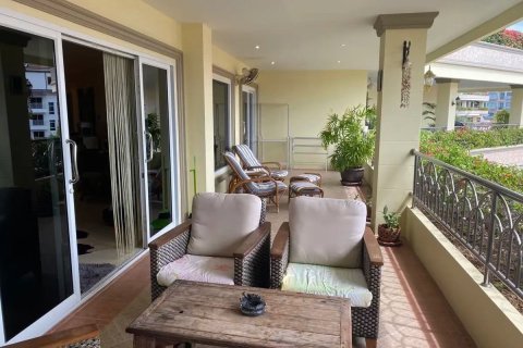Condo in Pattaya, Thailand, 3 bedrooms № 170628
