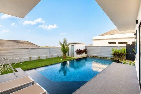 Chalet de 3 dormitorios en Hua Hin, Tailandia № 179142 - foto 3