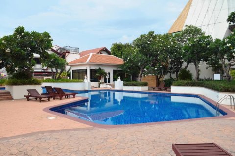 Condominio de 2 dormitorios en Pattaya, Tailandia № 157452 - foto 2