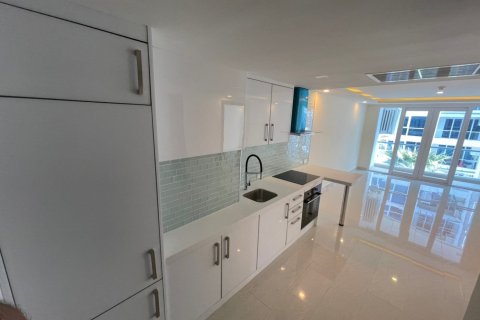 Condominio de 2 dormitorios en Pattaya, Tailandia № 157449 - foto 9