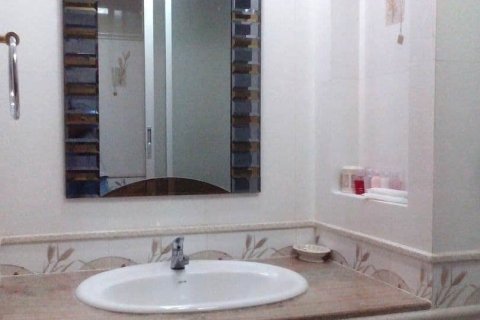 Condominio de 1 dormitorio en Pattaya, Tailandia № 157450 - foto 2