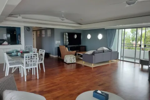 Condominio de 4 dormitorios en Hua Hin, Tailandia № 148132 - foto 2
