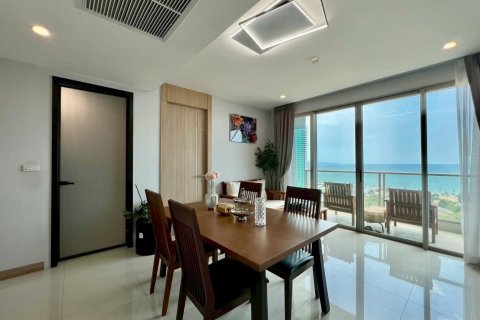 Apartment in Pattaya, Thailand 3 rooms № 176677