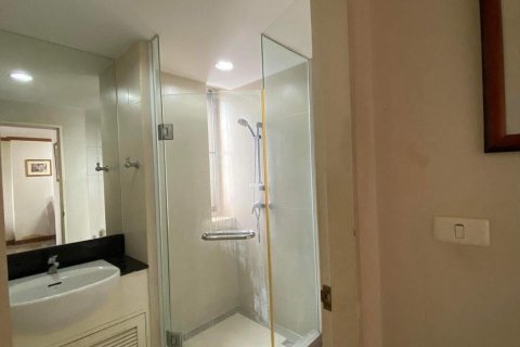 Condominio de 2 dormitorios en Yan Nawa, Bangkok, Tailandia № 140985 - foto 20