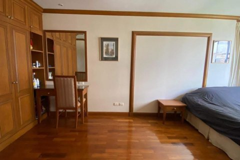 Condominio de 2 dormitorios en Yan Nawa, Bangkok, Tailandia № 140985 - foto 13