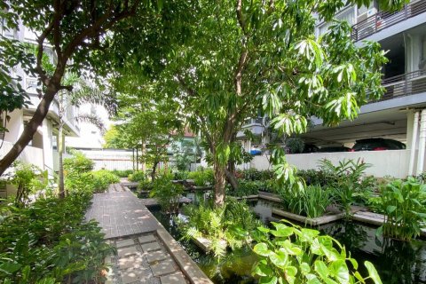 Condominio de 2 dormitorios en Yan Nawa, Bangkok, Tailandia № 140985 - foto 26