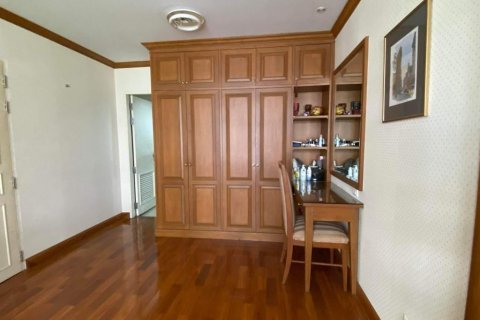 Condominio de 2 dormitorios en Yan Nawa, Bangkok, Tailandia № 140985 - foto 14