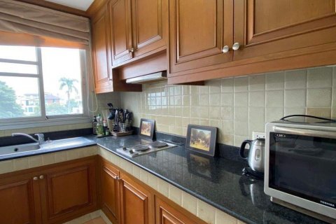 Condominio de 2 dormitorios en Yan Nawa, Bangkok, Tailandia № 140985 - foto 10