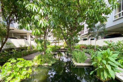 Condominio de 2 dormitorios en Yan Nawa, Bangkok, Tailandia № 140985 - foto 25