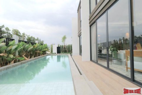 Chalet de 4 dormitorios en Pattaya, Tailandia № 203149 - foto 4