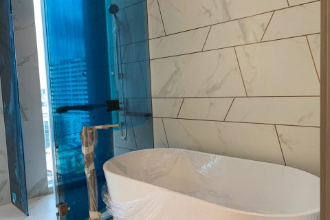 Condominio de 2 dormitorios en Bangkok, Tailandia № 143432 - foto 12