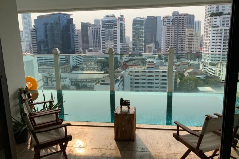 Condo in Bangkok, Thailand, 2 bedrooms № 143431 - photo 4