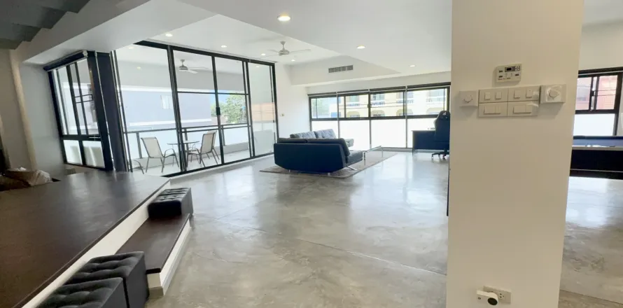 Condominio de 3 dormitorios en Chiang Mai, Tailandia № 171118