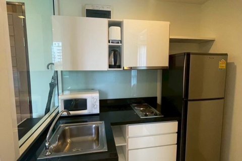 Estudio en el condominio en Watthana, Bangkok, Tailandia № 171120 - foto 10